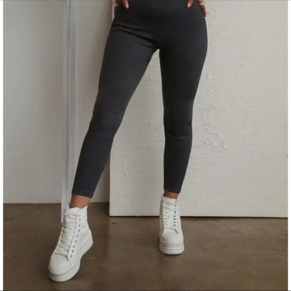 NIB White Vegan Leather High Top Platform Sneakers - Picture 5 of 9